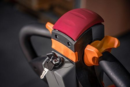  Электрический штабелер HYPER CL 1530 1,5т 3,5м 100Ач Арт 621570 низкие цены 