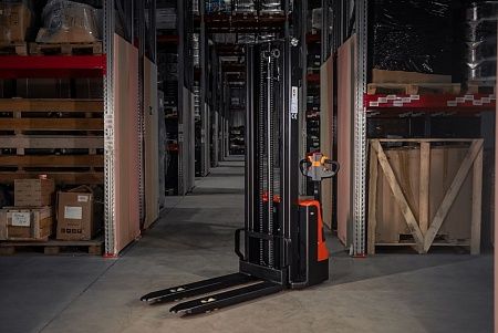  Электрический штабелер HYPER CL 1225 1,2т 2,5м 100Ач Арт 641992 низкие цены 